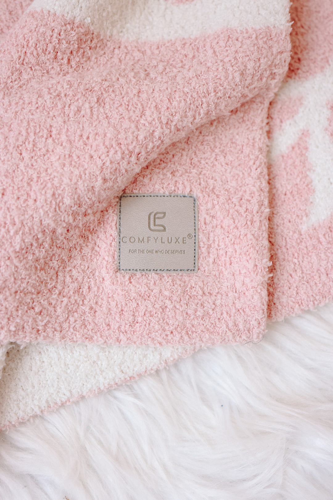 Ribbon Checkered Comfy Luxe Blanket - Light Pink