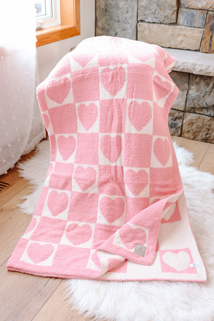 Heart Checkered Comfy Luxe Blanket - Light Pink