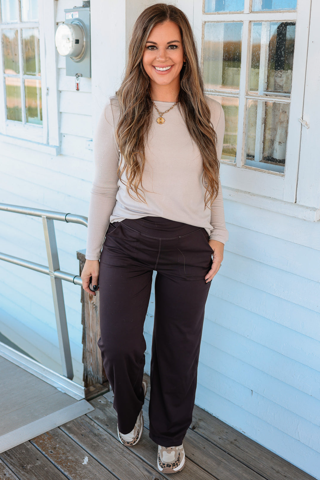 Venice Flow High-Waist Pant - Coffee Bean