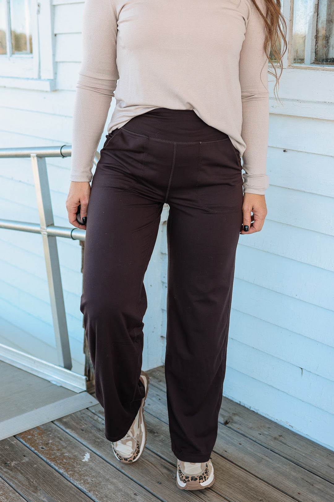 Venice Flow High-Waist Pant - Coffee Bean