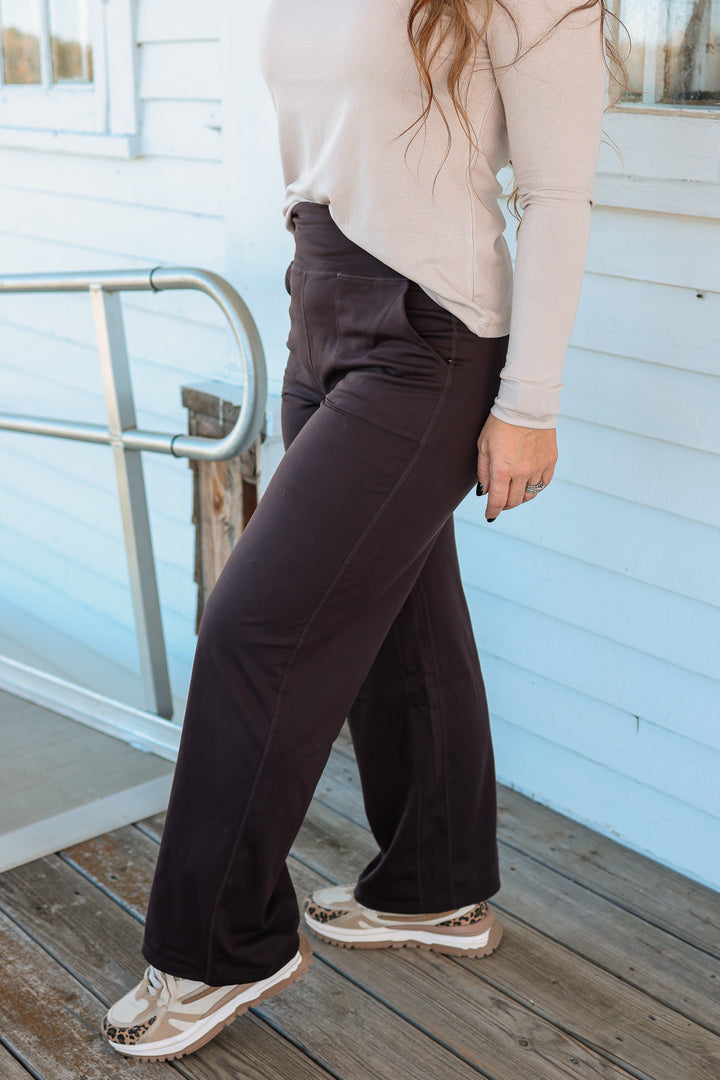 Venice Flow High-Waist Pant - Coffee Bean