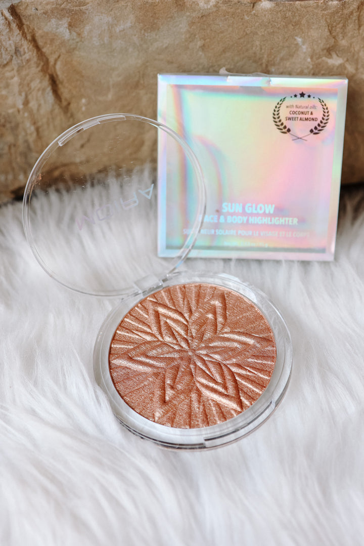 Sun Glow Face & Body Highlighter - Fairy Gold