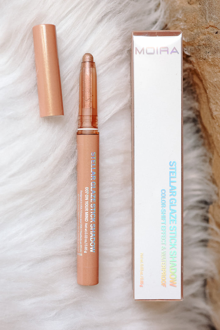Stellar Glaze Stick Shadow - On your mind