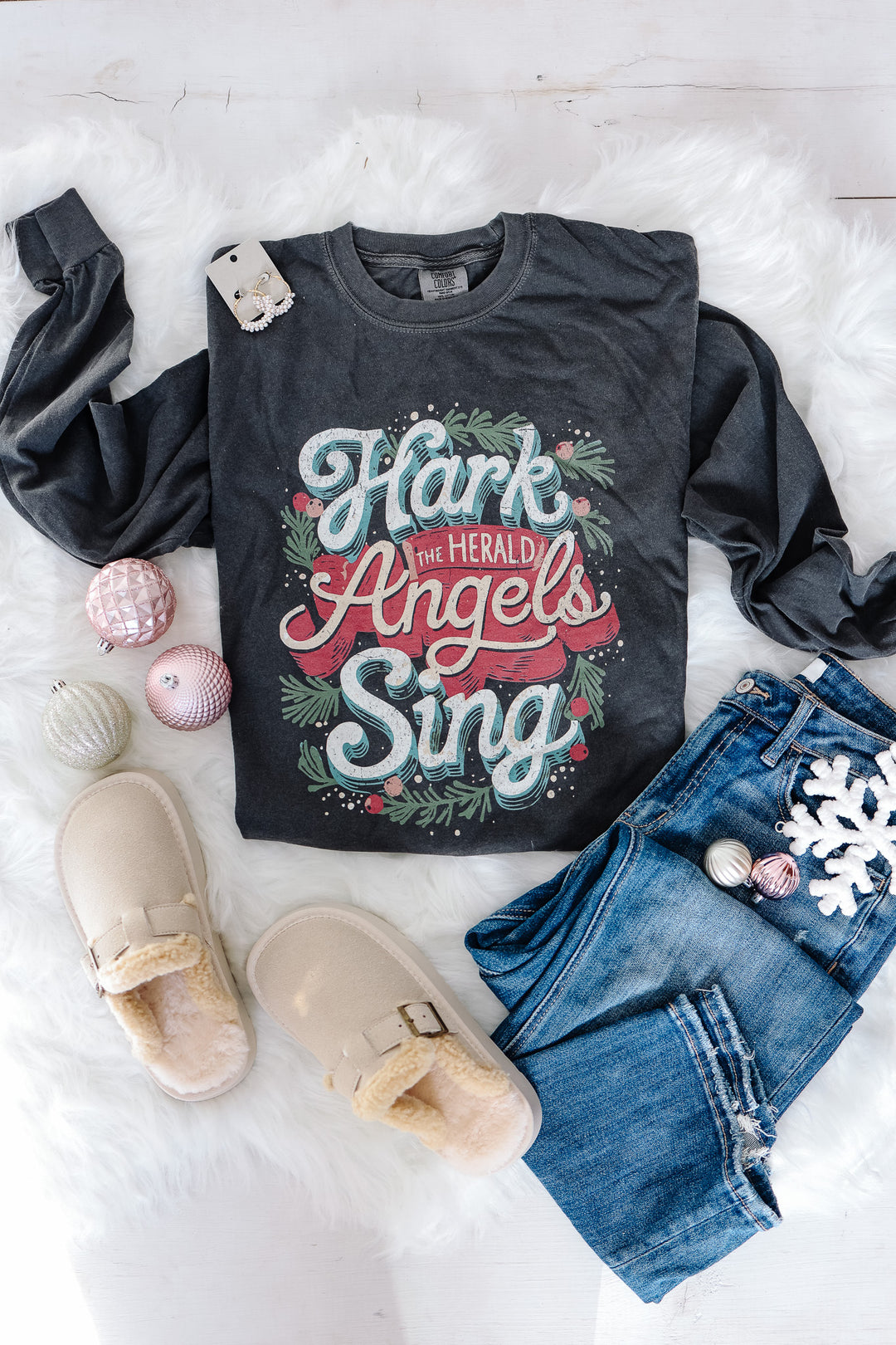 Hark The Herald Angels Sing Graphic Long Sleeve - Pepper