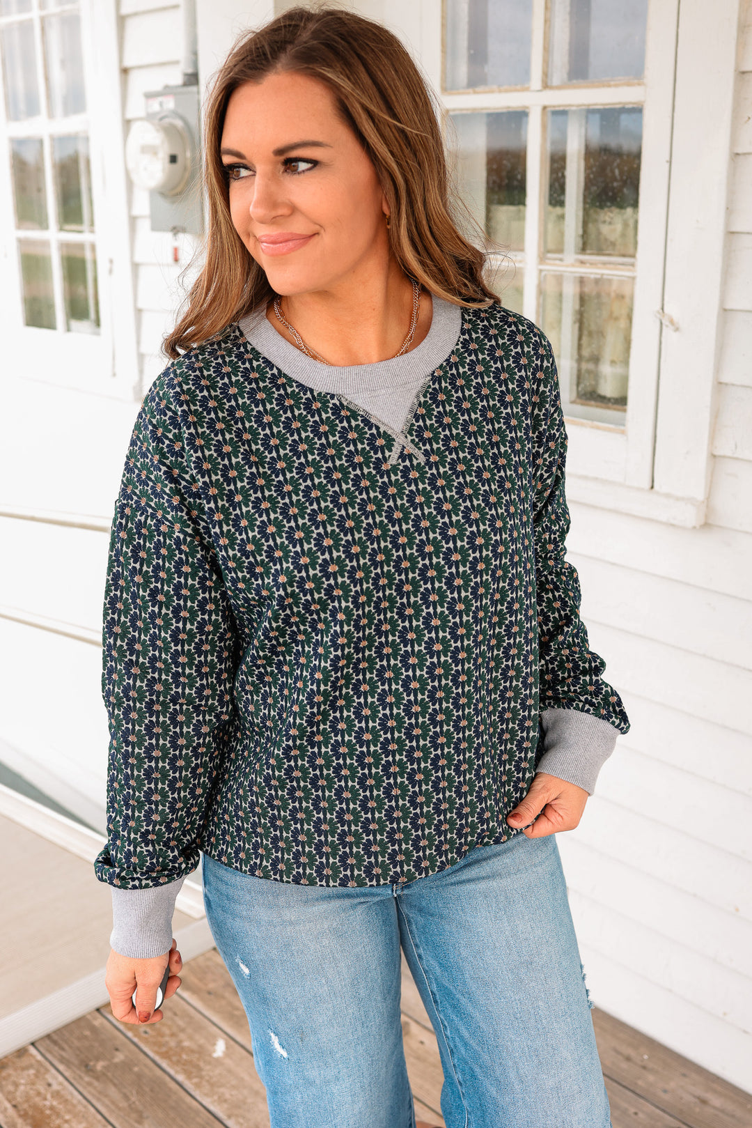 Harlow Floral Knit Pullover - Navy