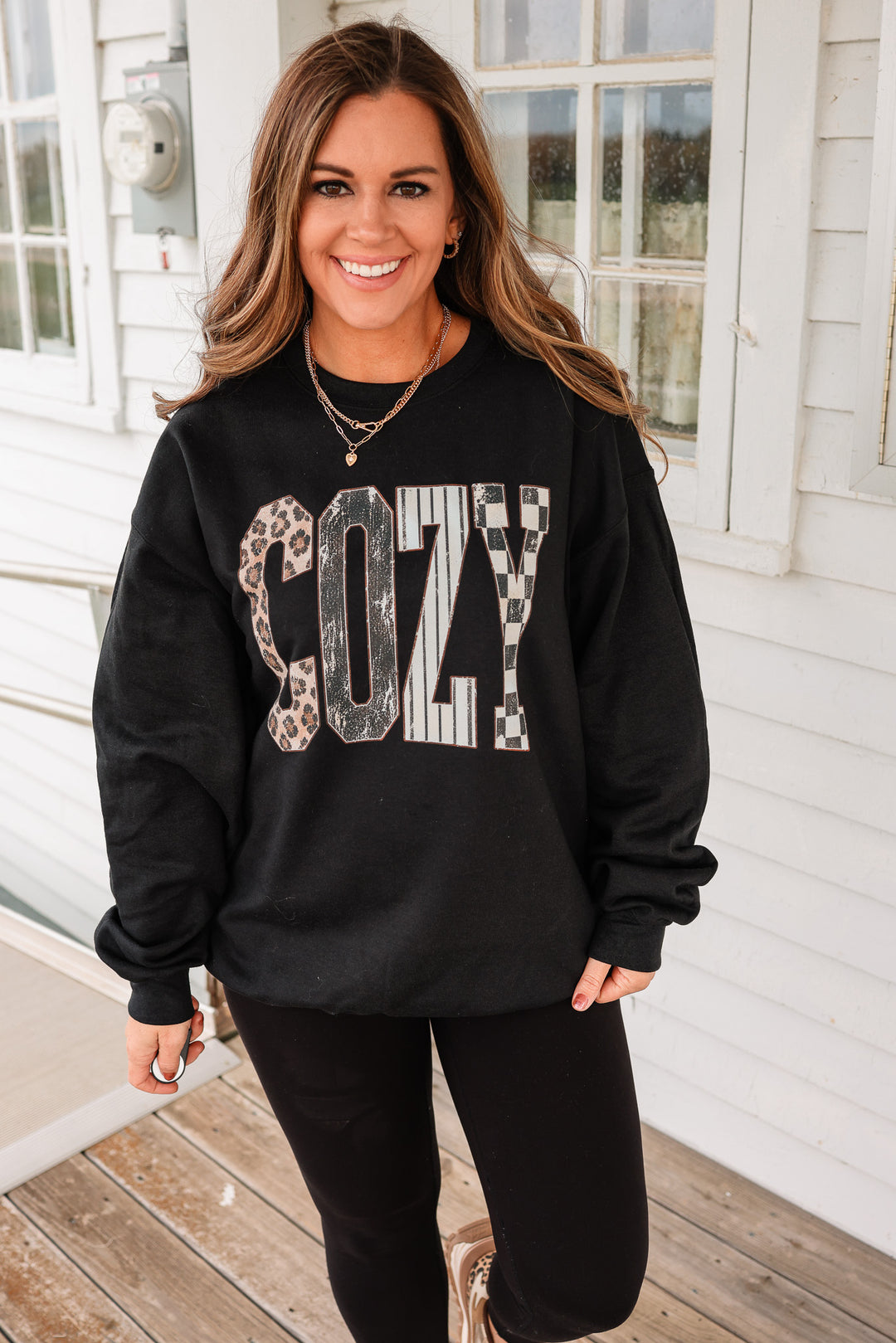 Netutrals COZY Patterns Graphic Sweatshirt - Black