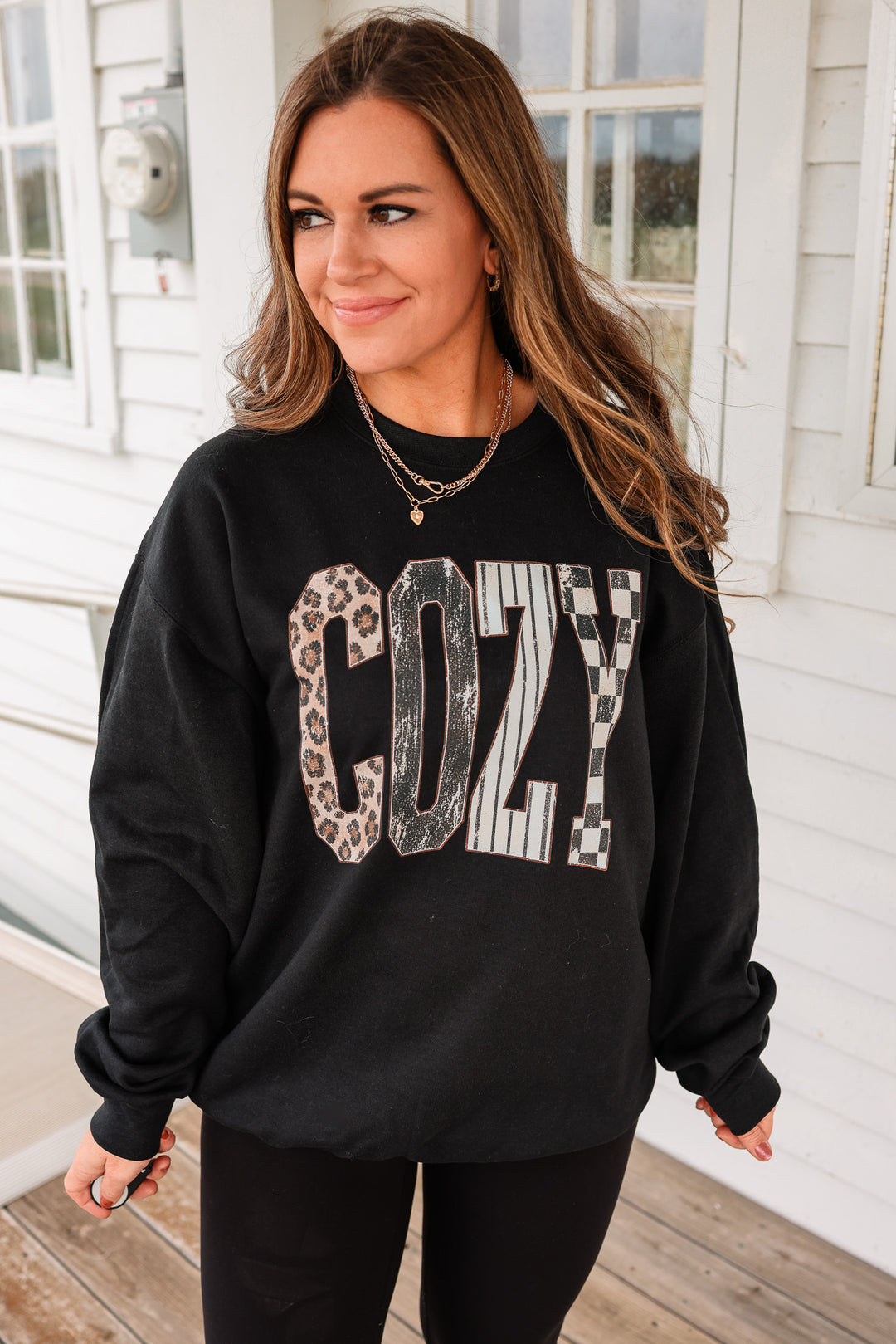 Netutrals COZY Patterns Graphic Sweatshirt - Black