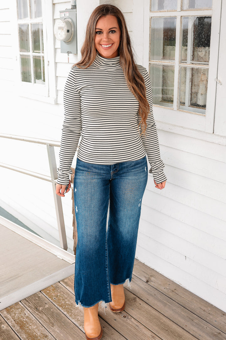 Lacey Stripe Turtleneck - Ecru