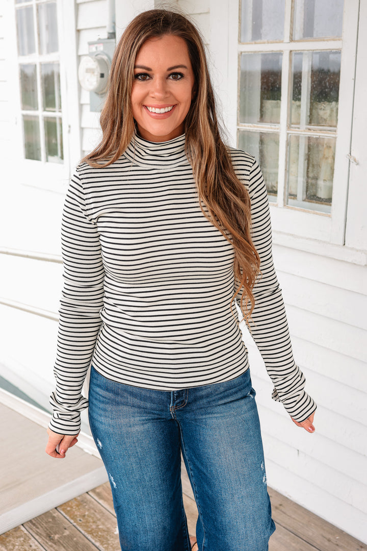 Lacey Stripe Turtleneck - Ecru