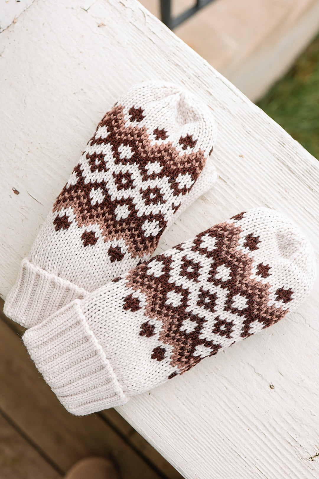 Patterned Mittens - Taupe