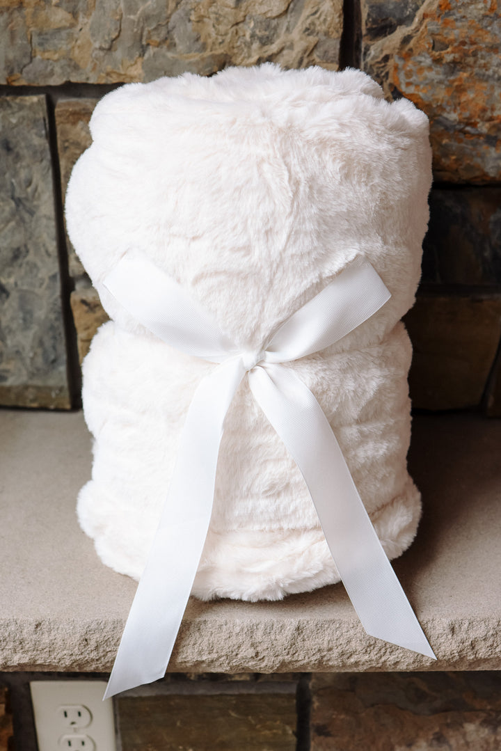 Cuddle Luxe Cloud Blanket - Vanilla Frost