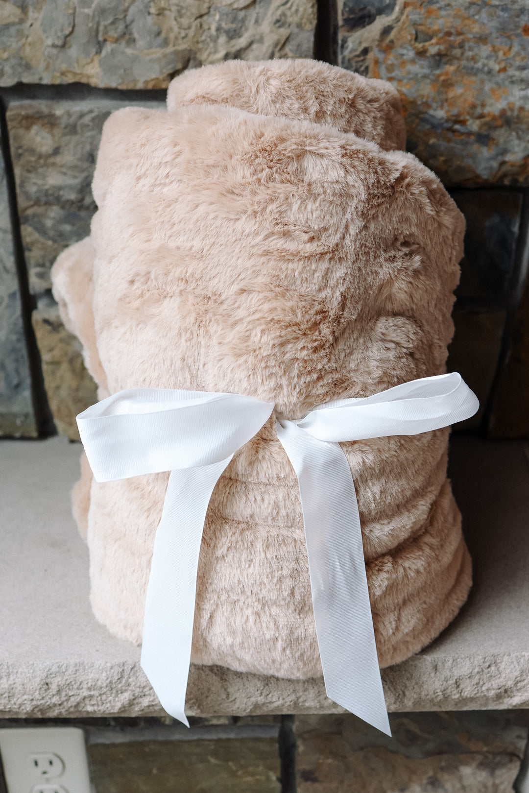 Cuddle Luxe Cloud Blanket - Sandstone