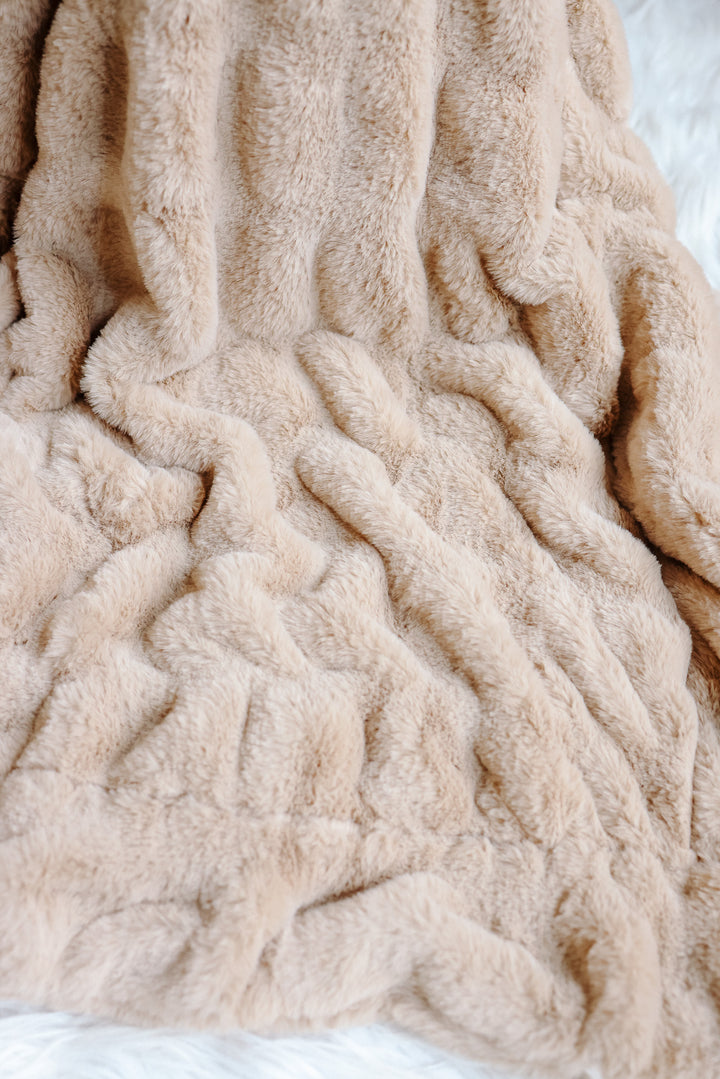 Cuddle Luxe Cloud Blanket - Sandstone