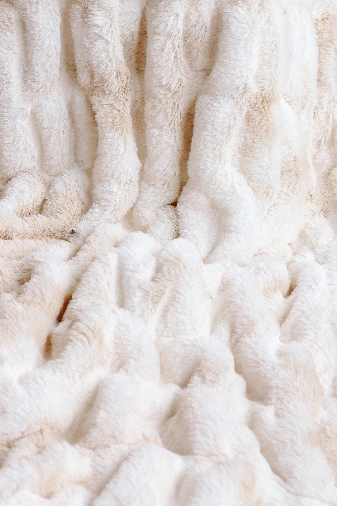 Cuddle Luxe Cloud Blanket - Ivory Dune