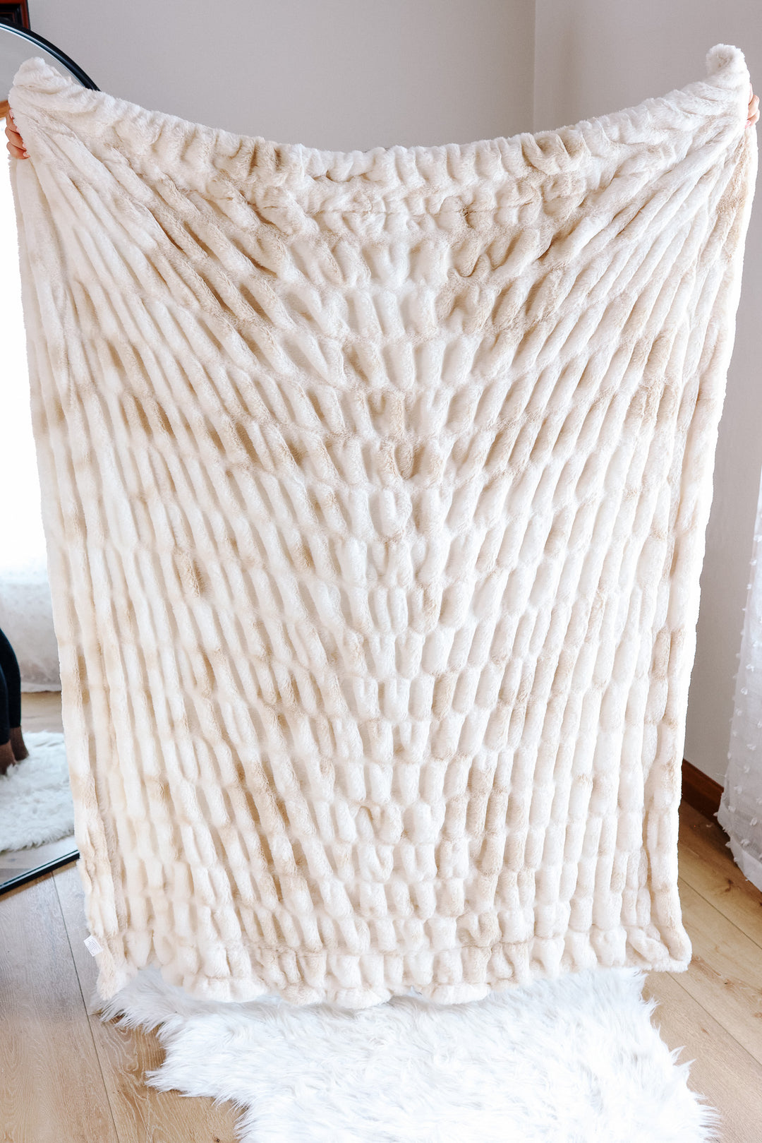 Cuddle Luxe Cloud Blanket - Ivory Dune