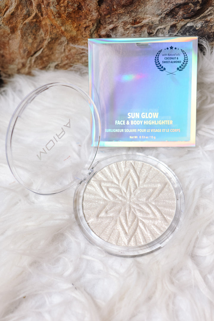 Sun Glow Face & Body Highlighter - Sweet Champagne