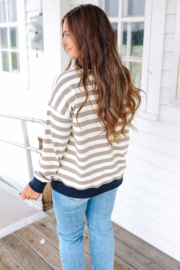 Wren Color Contrast Stripe Sweatershirt - Olive/Navy