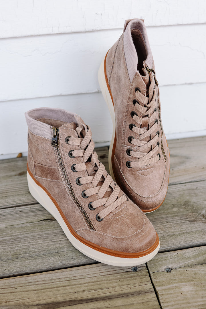 Camden 2 Wedge Sneaker - Mushroom