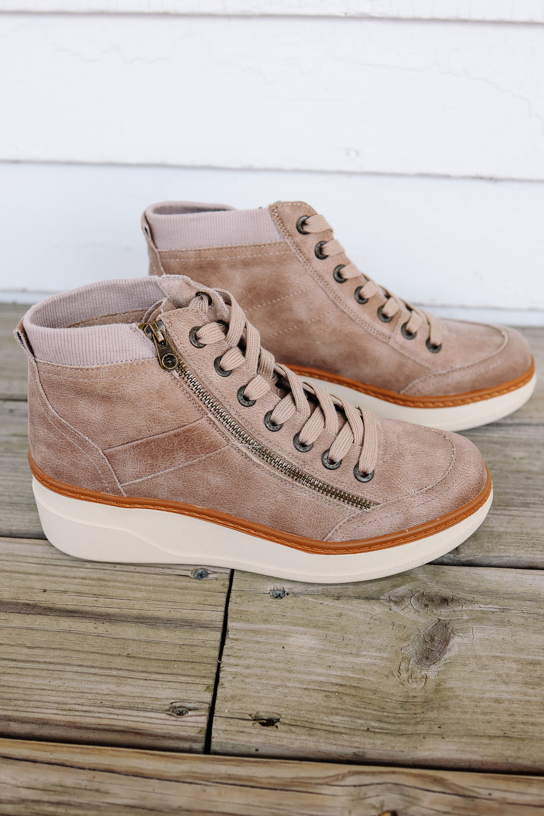 Camden 2 Wedge Sneaker - Mushroom