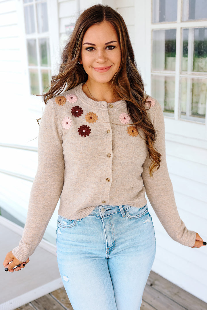 Loren Flower Embroidery Cardigan