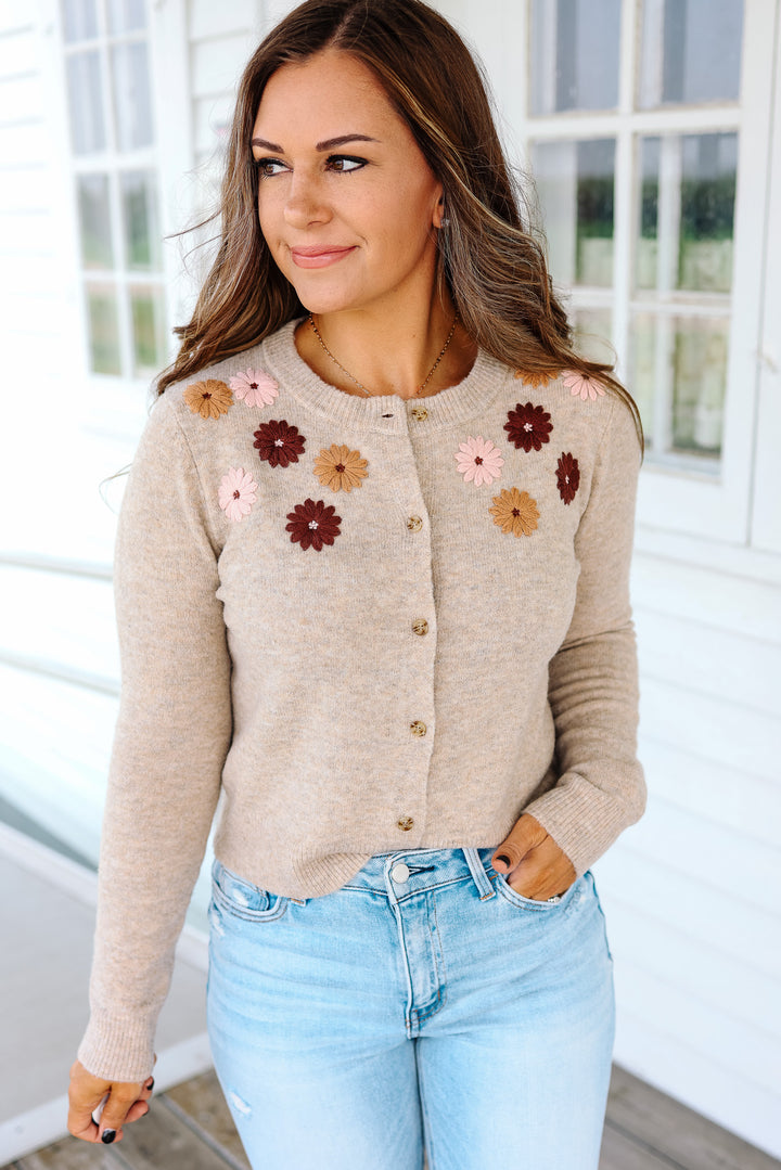 Loren Flower Embroidery Cardigan