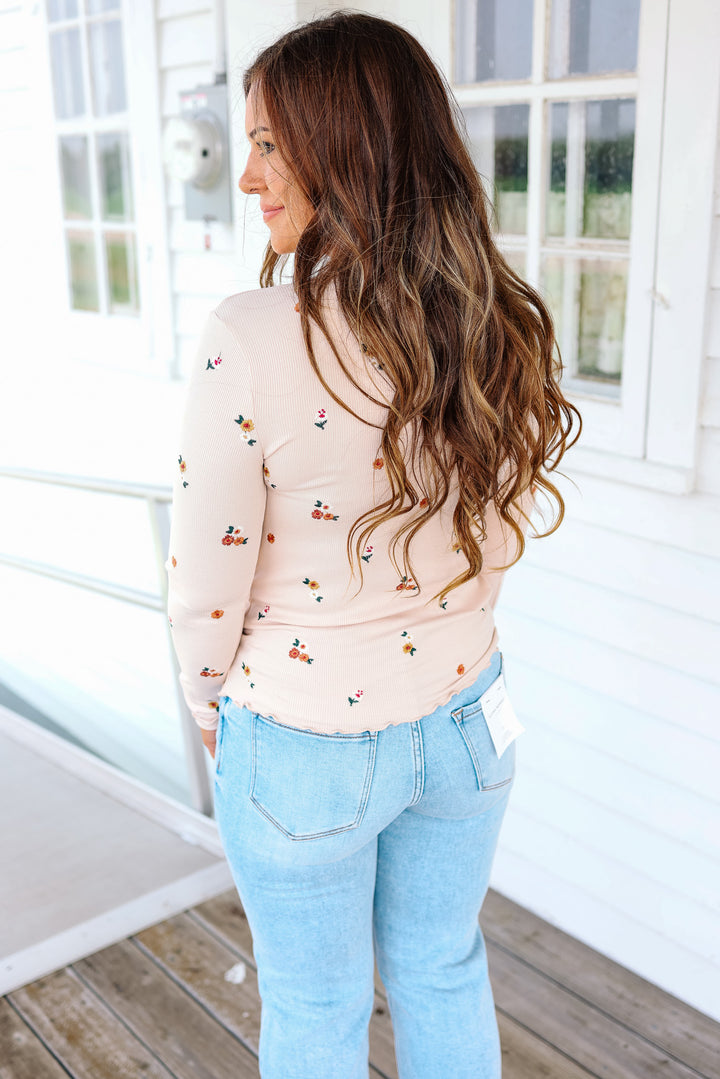 Ivana Floral Embroidered Ribbed Top