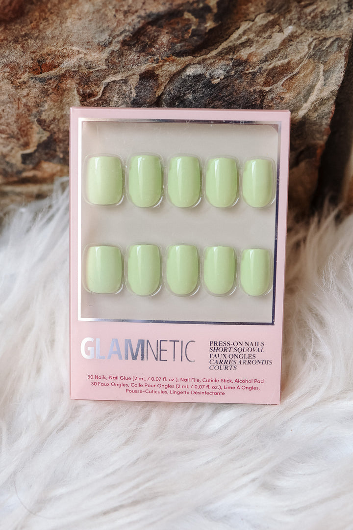 Light Sage Press-On Nails | Pistaschio | Short Squoval Nail
