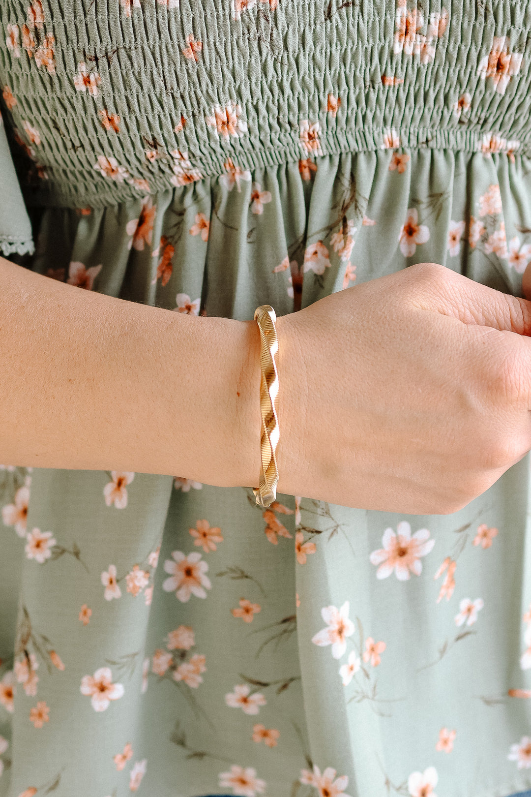 Gold-Tone Flexible Omega Chain Bangle