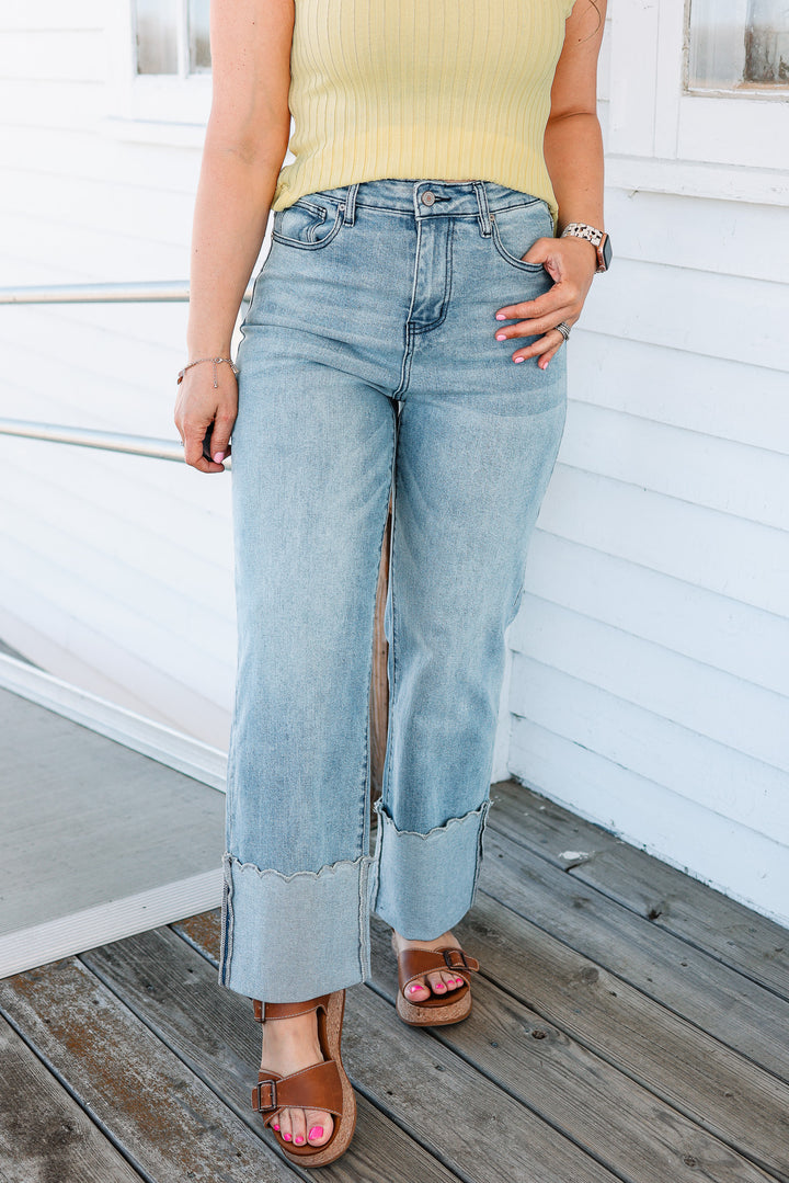 AMPERSAND AVE: 606 Scallop Cuff Denim