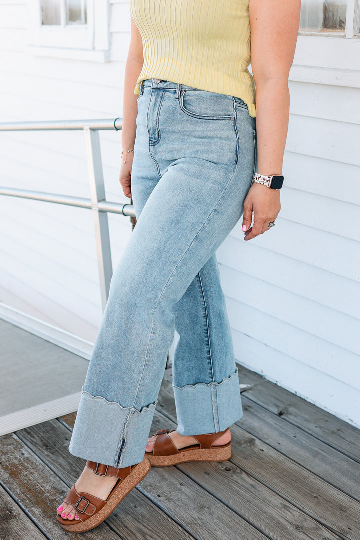 AMPERSAND AVE: 606 Scallop Cuff Denim