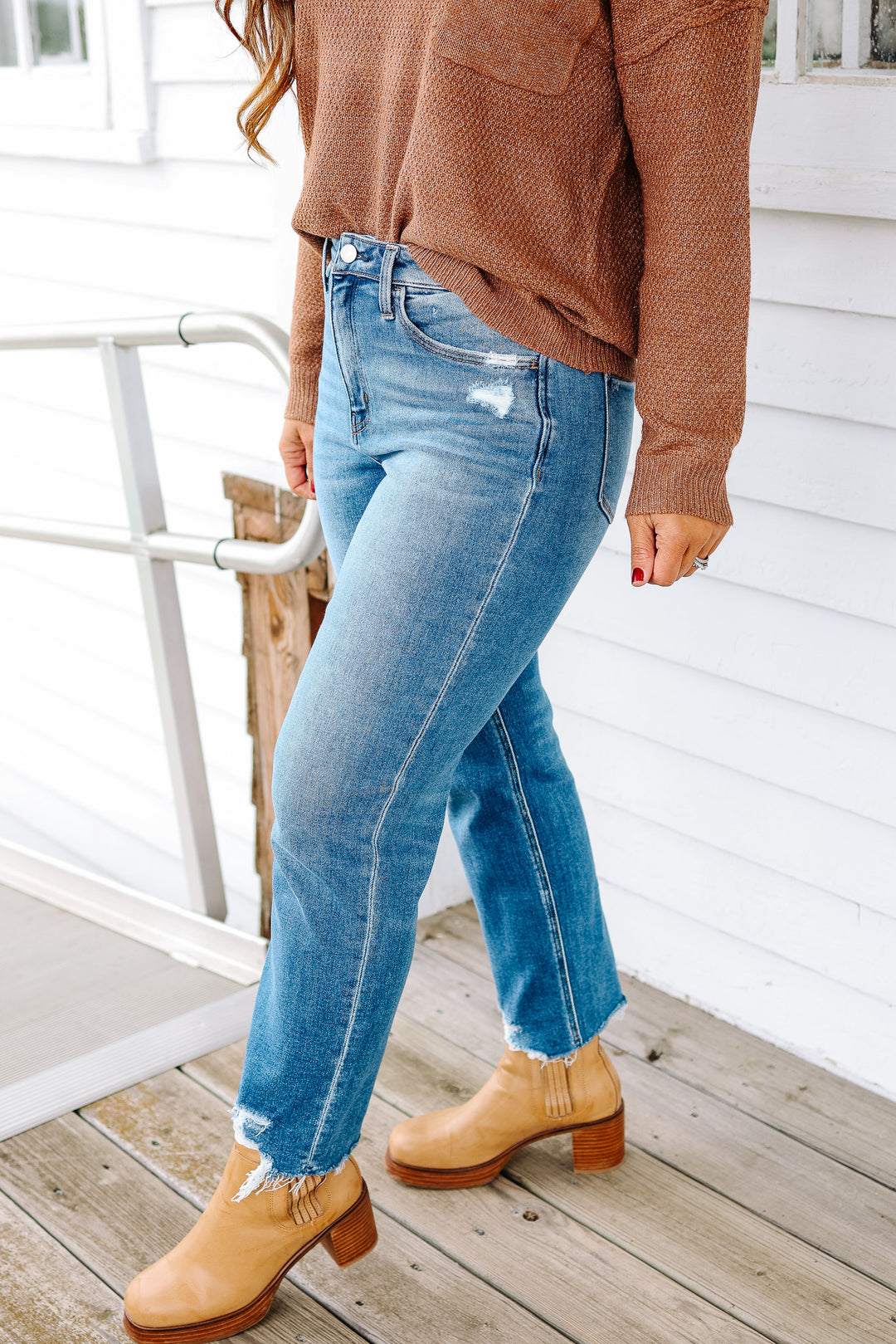 LOVERVET: ROME FRAYED HEM CROP JEANS