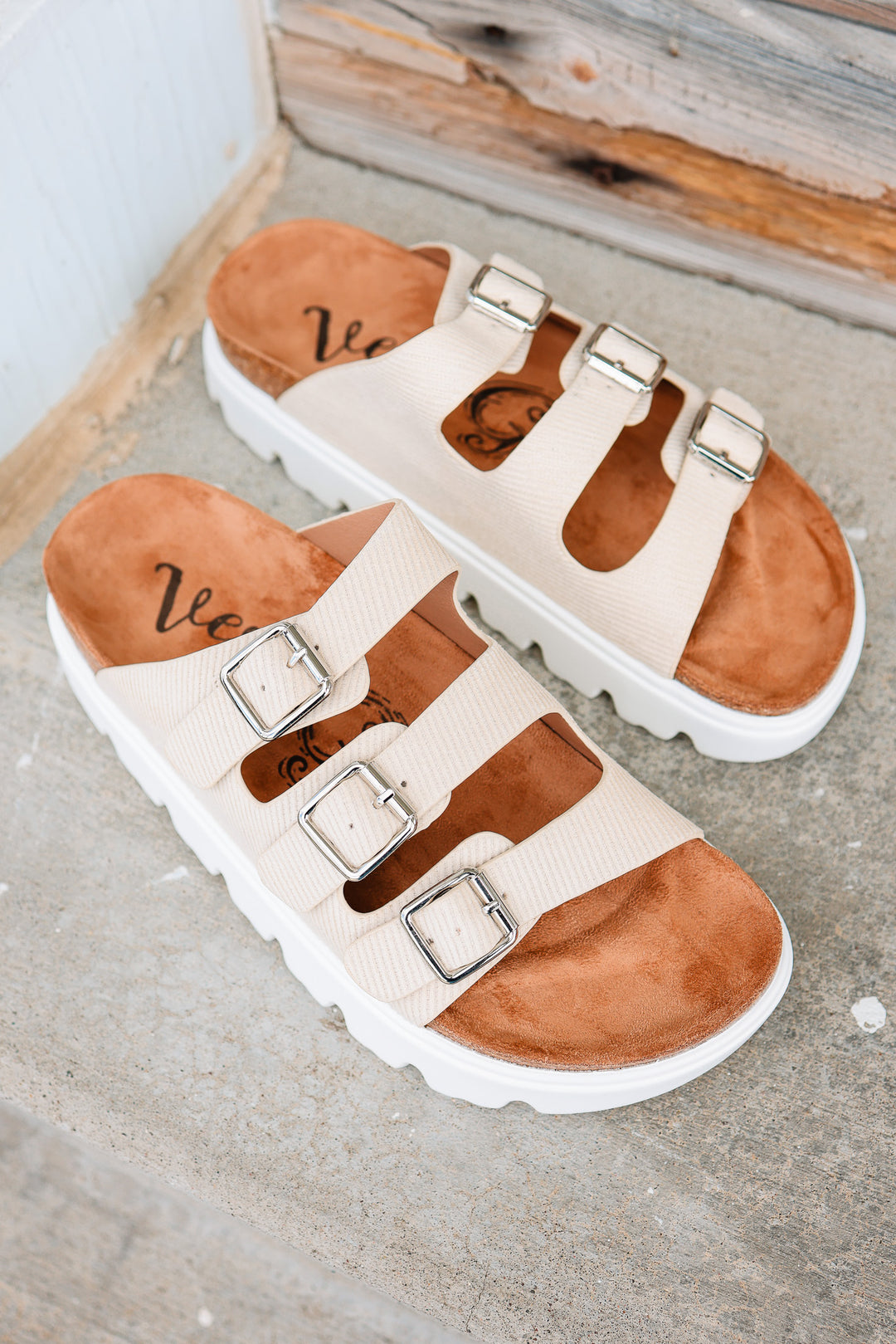Plaza Sandals - Cream