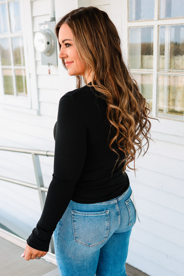Lennon Fitted Ribbed Top - Black