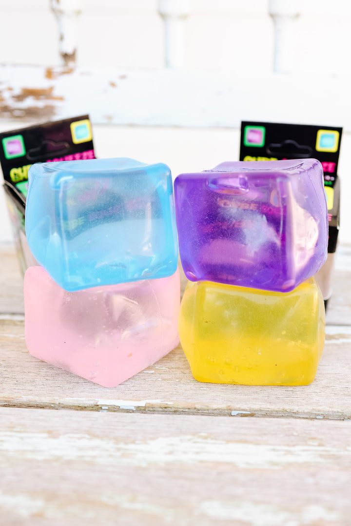 Squeeze Cube 🧊