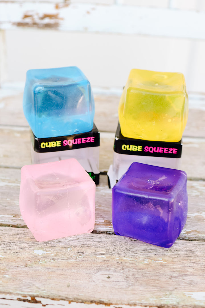 Squeeze Cube 🧊