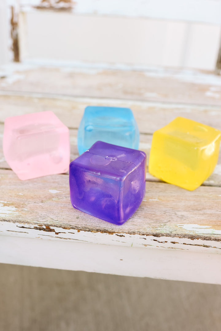 Squeeze Cube 🧊