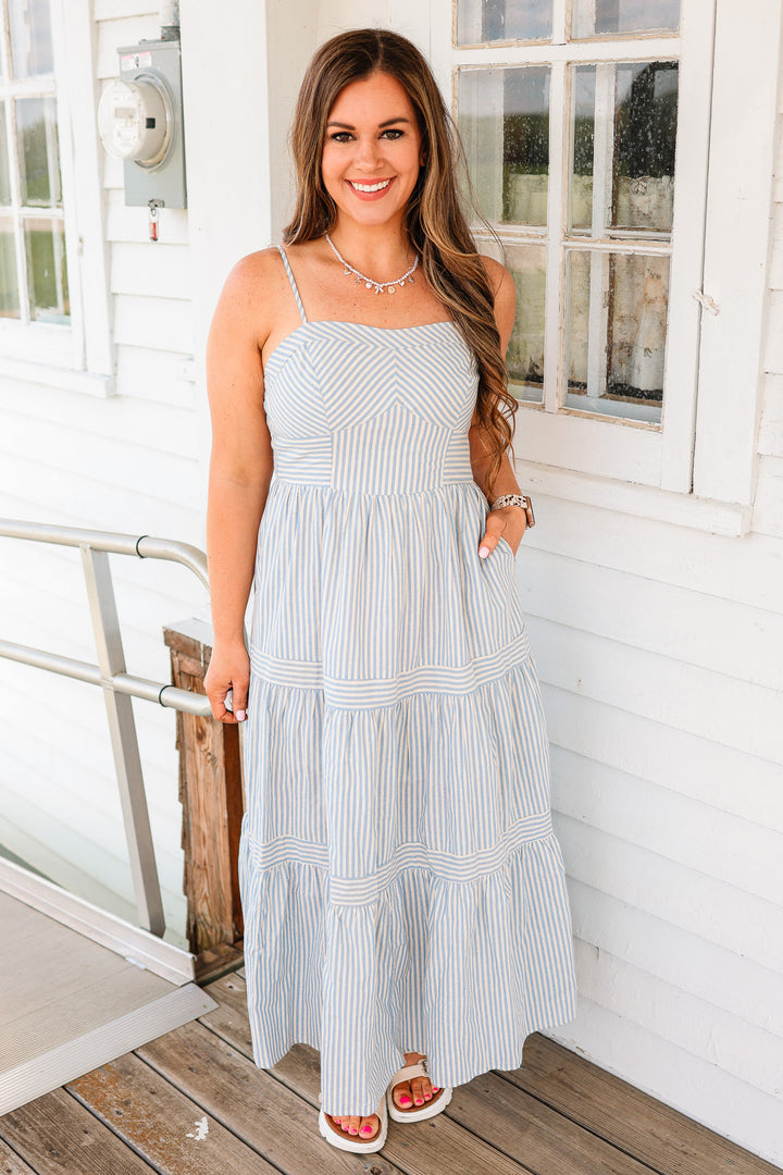 Ellie Tiered Midi Dress - Blue
