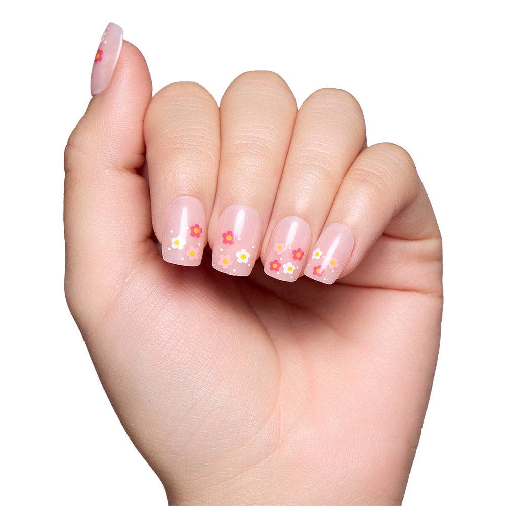 Pretty Bloom Press-On Nails | Short Squoval