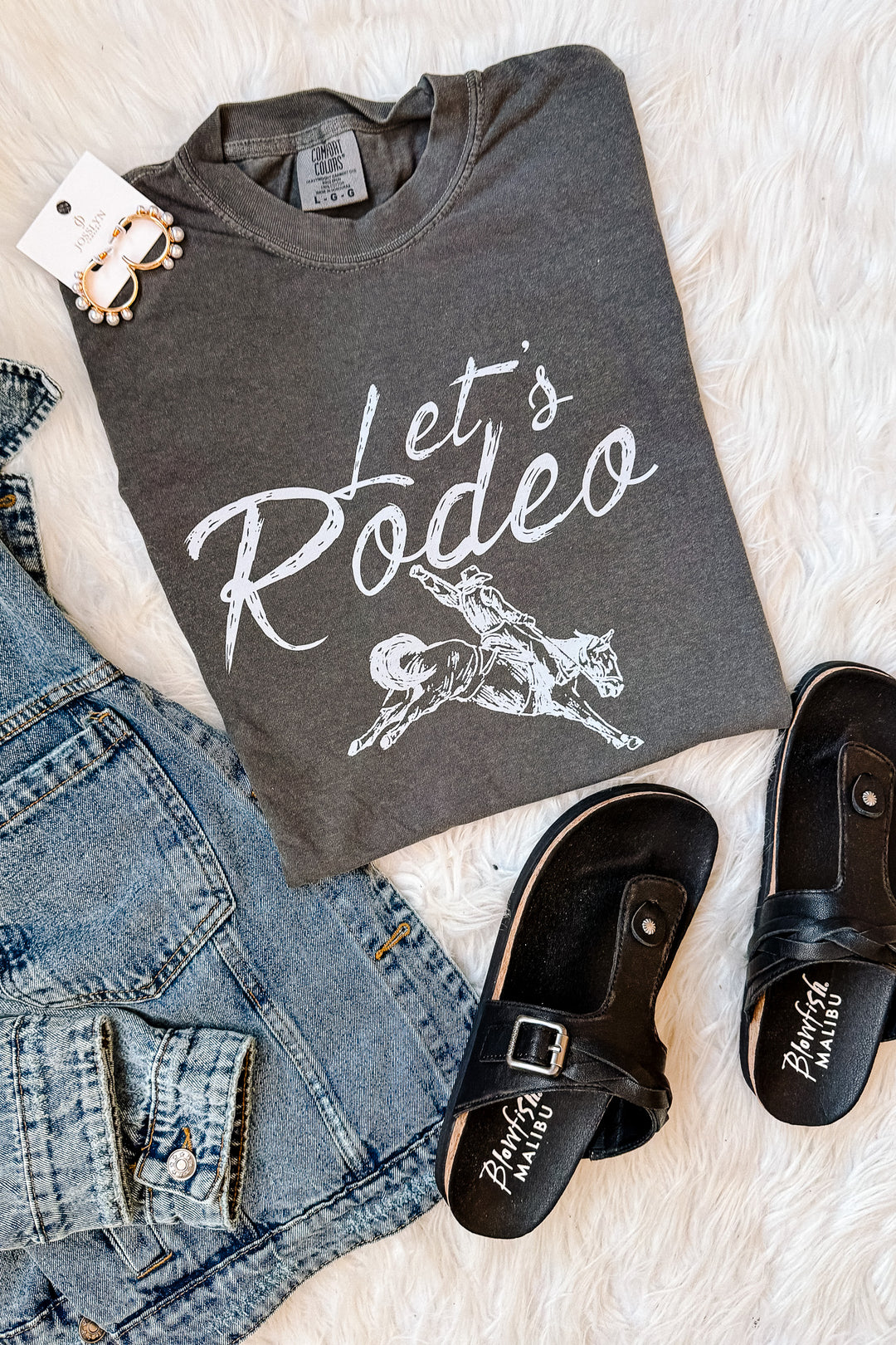 Let's Rodeo Graphic Tee - Pepper
