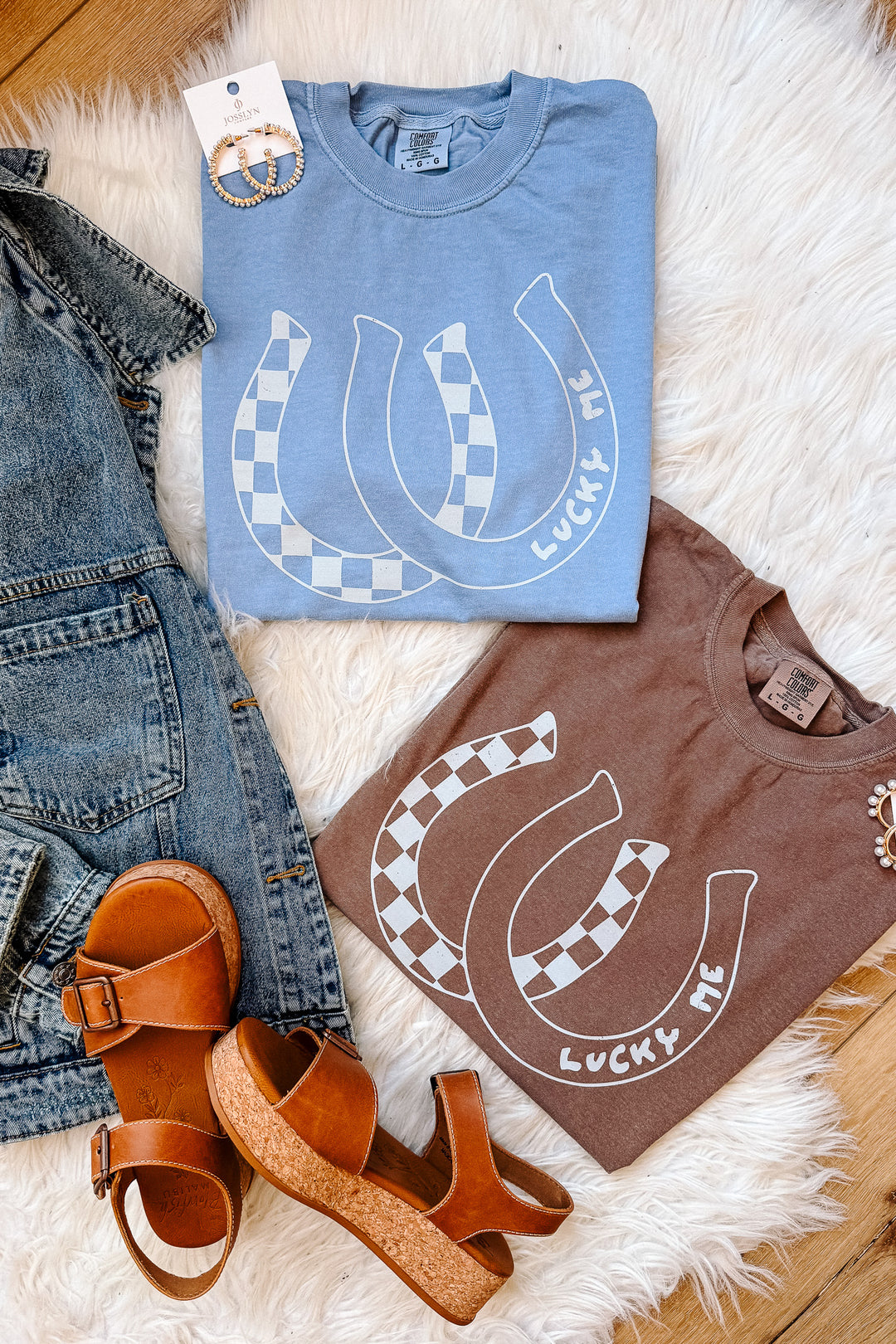 Lucky Me Horseshoe Graphic Tee - Multiple Colors