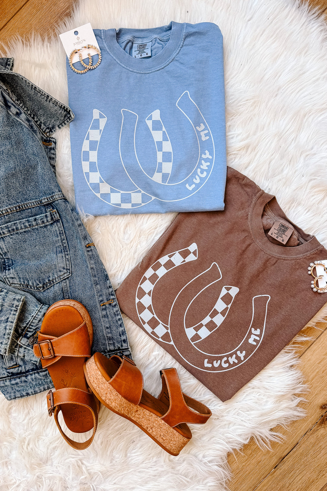 Lucky Me Horseshoe Graphic Tee - Multiple Colors