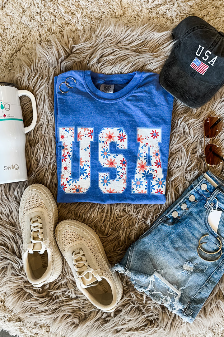 USA Happy Daisies Graphic Tee - Flo Blue