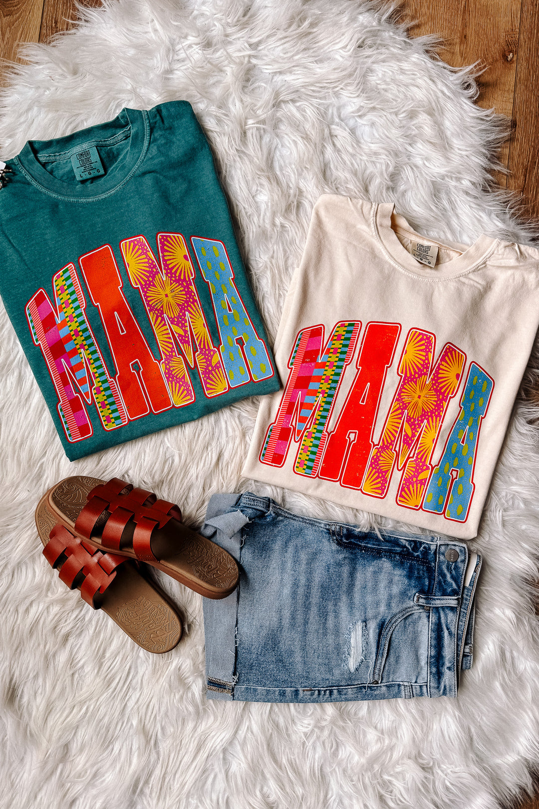 Boho MAMA Graphic Tee - Multiple Colors