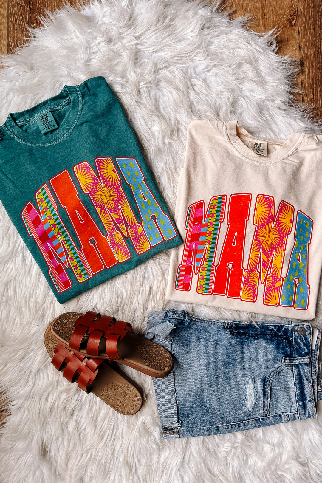 Boho MAMA Graphic Tee - Multiple Colors