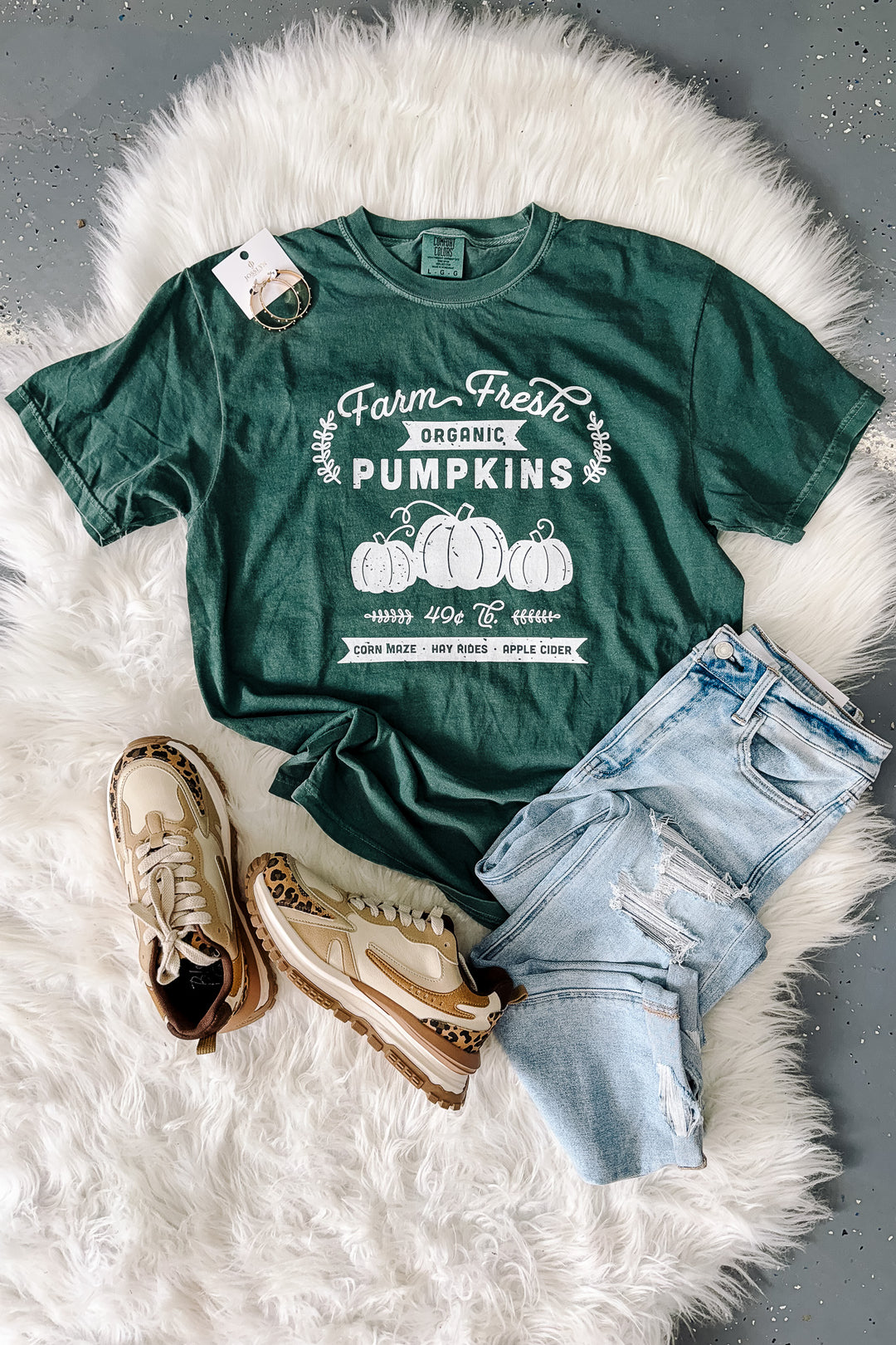 Farm Fresh Pumpkins Face Graphic Tee - Blue Spruce