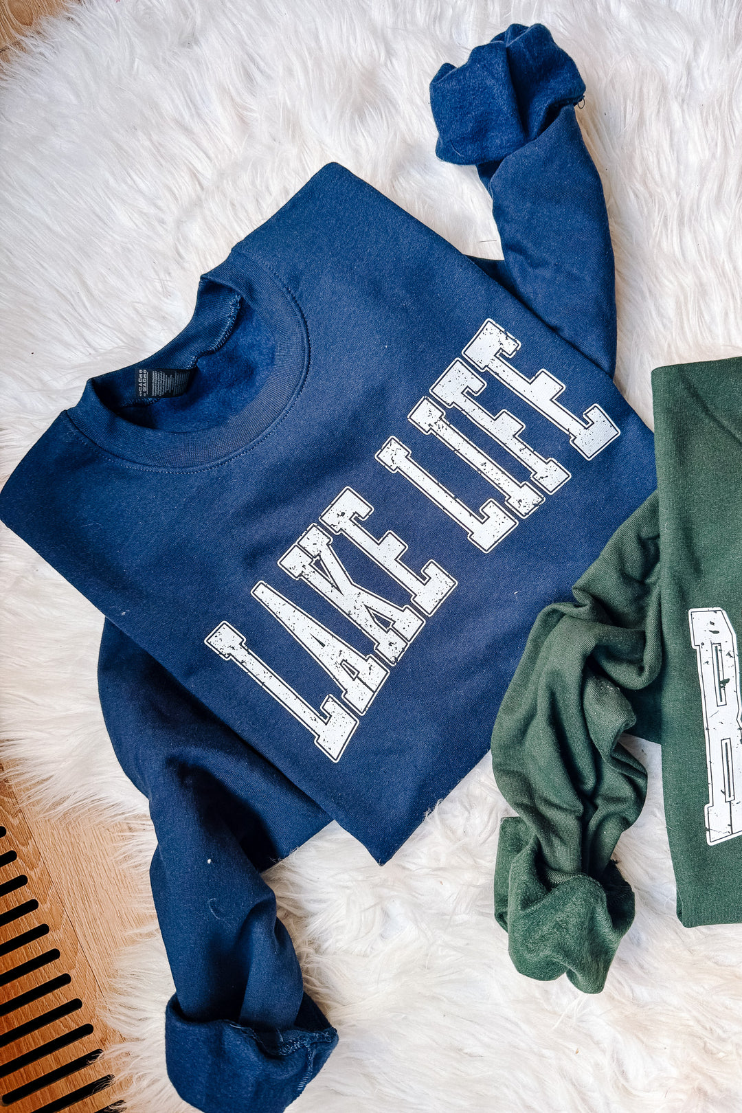 *DEAL* River & Lake Life Crewneck Sweatshirt - Green & Navy