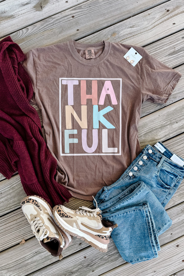 Pastel Thankful Graphic Tee - Espresso