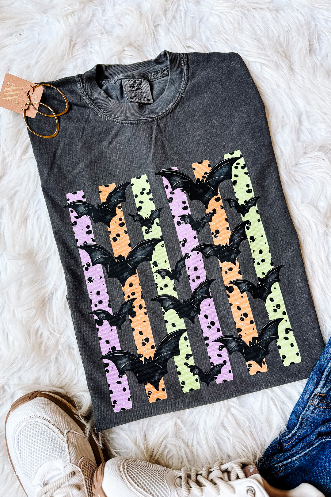 Spooky Bats Graphic Tee - Pepper