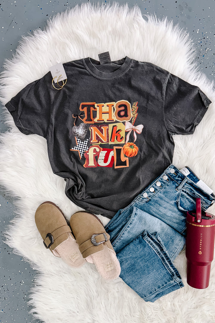 Grunge Thankful Letters Graphic Tee - Pepper