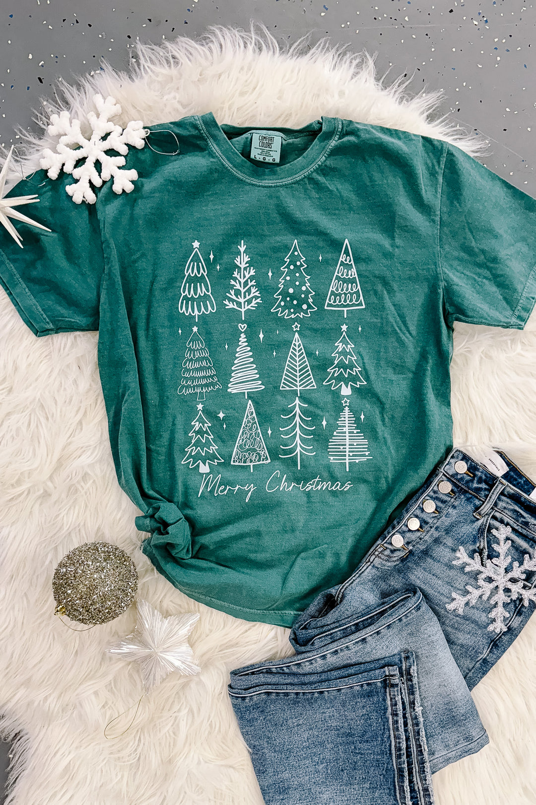 Retro Christmas Trees Graphic Tee - Emerald